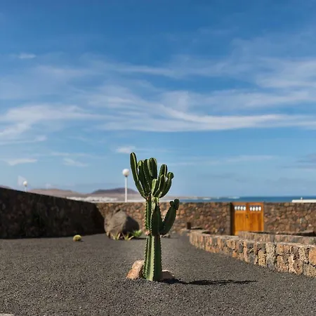 Canaryislandshost I Taguluche