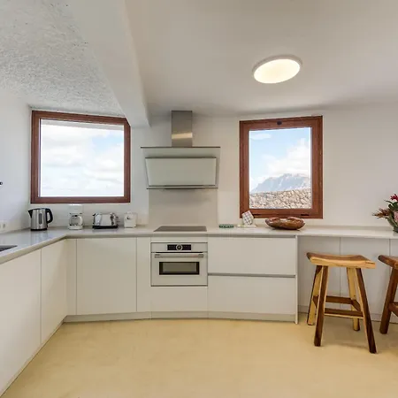 Canaryislandshost I Taguluche Villa