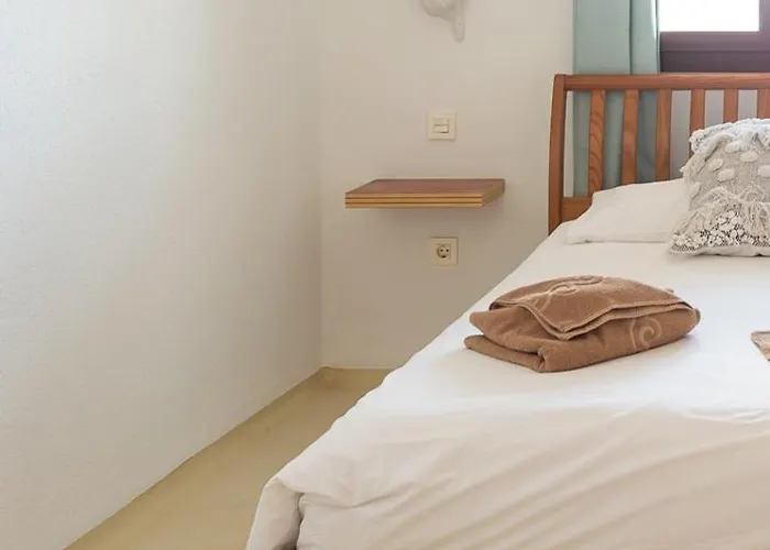 Canaryislandshost I Taguluche * Famara